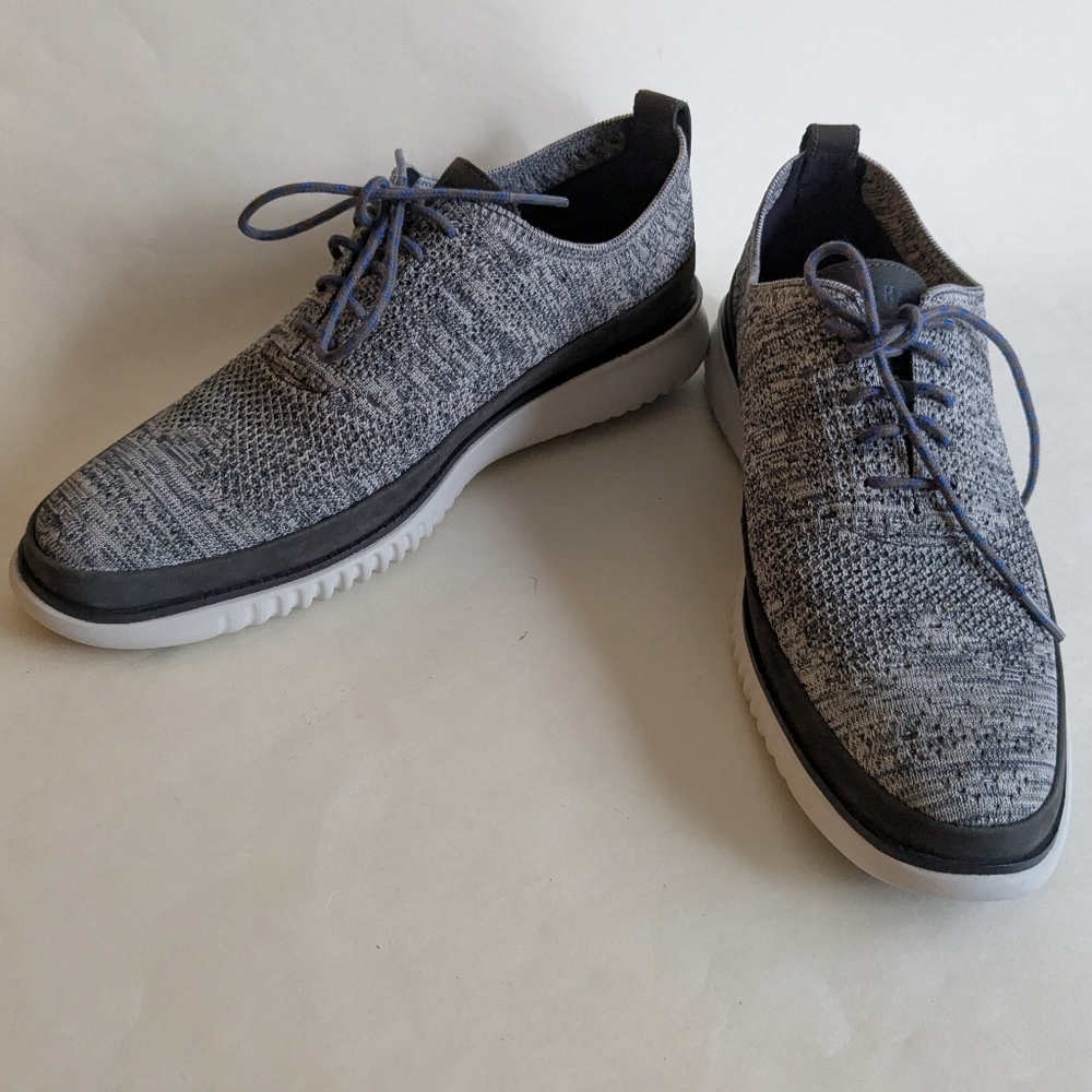 NWOB Cole Haan Mens 2 Zerogrand Stitchlite gray and white size 9.5